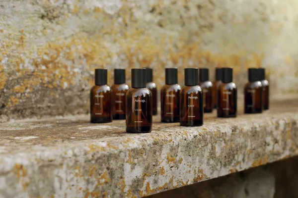 Aesop「Virēre 蔚香水」