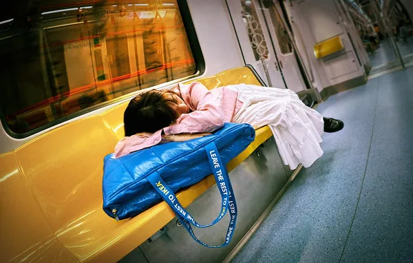 新加坡 IKEA 創意改造經典購物袋