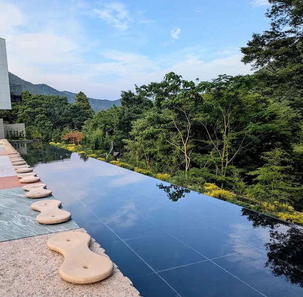 箱根雕刻之森美術館改造 28 米足浴