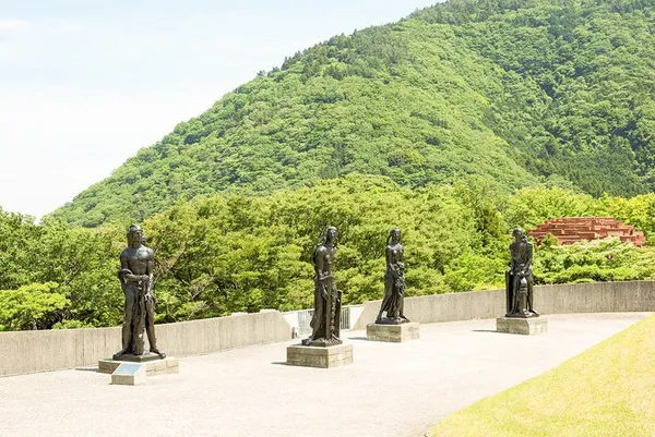 箱根雕刻之森美術館改造 28 米足浴