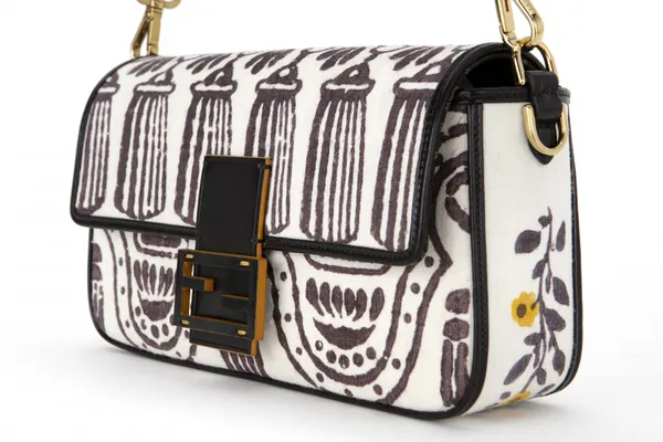 FENDI Baguette「Hand in Hand」匠心工藝展