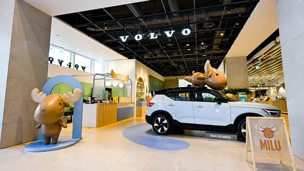 VOLVO 原創麋鹿吉祥物 MILU 期間限定咖啡館！萌趣點心飲品、互動體驗，於 NOKE 忠泰樂生活盛大開幕