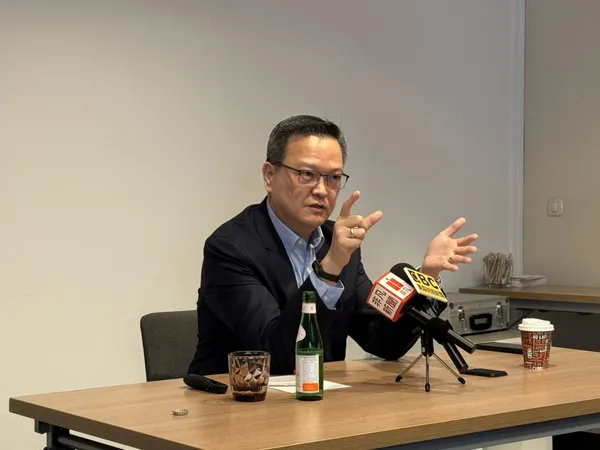 宏碁泛亞營運總部總經理侯知遠