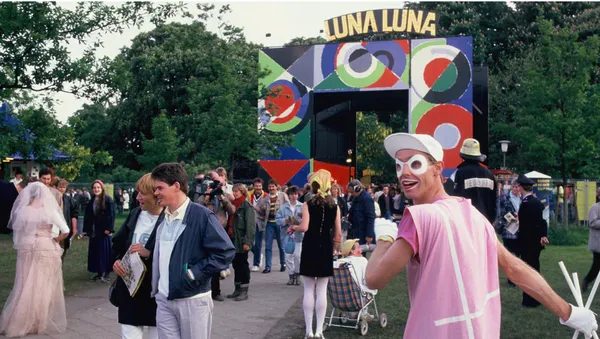 Luna Luna 藝術遊樂園