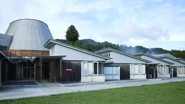 無印良品第三間 Airbnb！「MUJI BASE OIKAWA」改造老舊廢校為設計旅宿、商店等複合場域