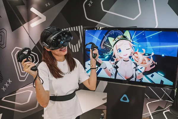 HTC VIVE Focus Vision