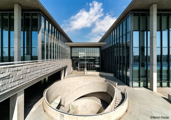 石岡瑛子展