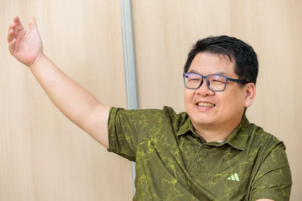 TenMax執行長邱繼弘指出，透過pDOOH結合即時數據進行競價，廣告主便可以依照目標客戶的特性精準