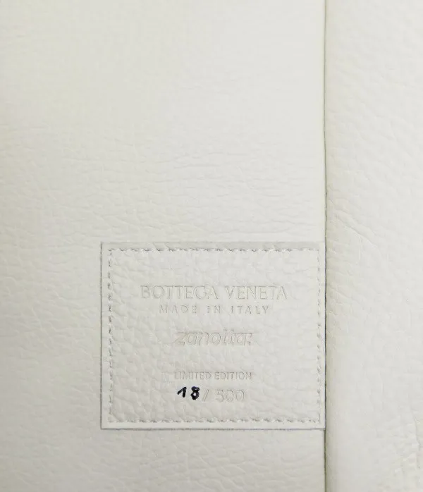 Bottega Veneta 動物椅