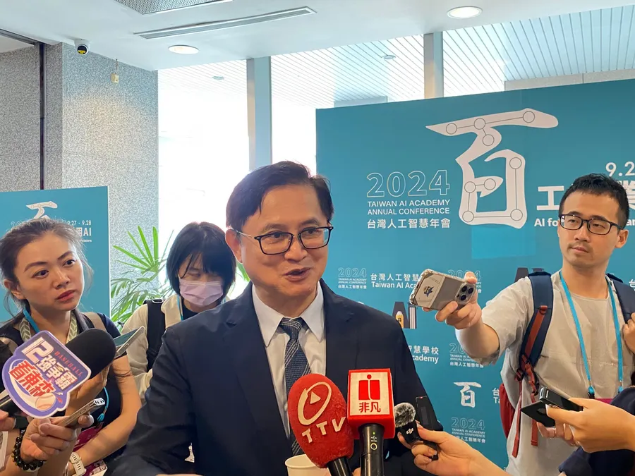 AI像網路一樣滲透到所有產業！童子賢預告「未來幾年生產力會大提升」