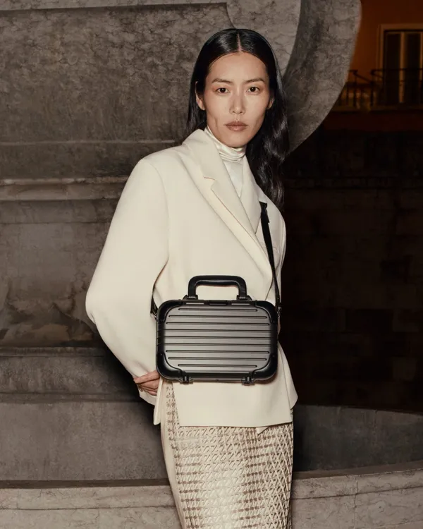 RIMOWA 推出鋁製 Original Bag