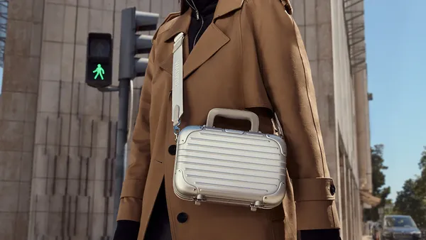 RIMOWA 推出鋁製 Original Bag