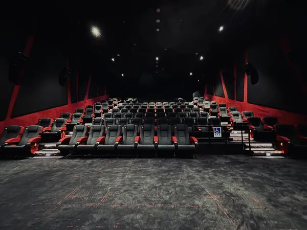王牌映画影城