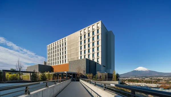 HOTEL CLAD