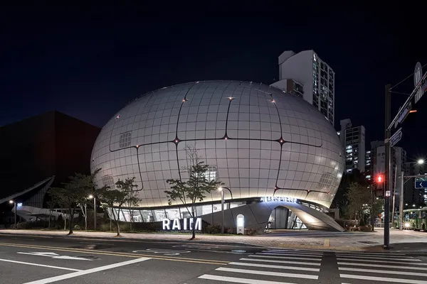 全球首座機器人 AI 博物館