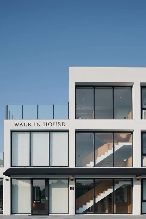 Walk in House