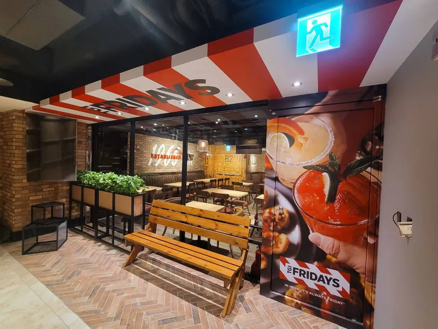 美式餐廳TGI Friday's瀕臨破產，急融資拚業績回春！台灣代理商開展餐飲回應了
