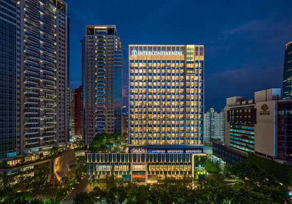 臺中勤美洲際酒店-外觀夜景.jpg