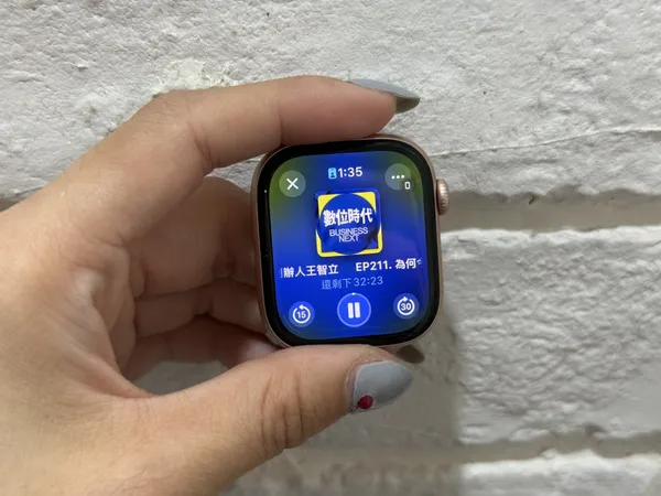 Apple Watch Series 10 podcast