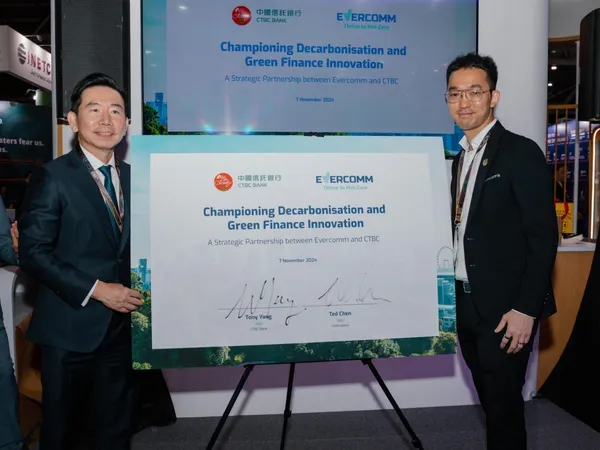 20241107中國信託銀行跨海攜手Evercomm共同研發AI碳金融管理平臺新聞照一.jpg