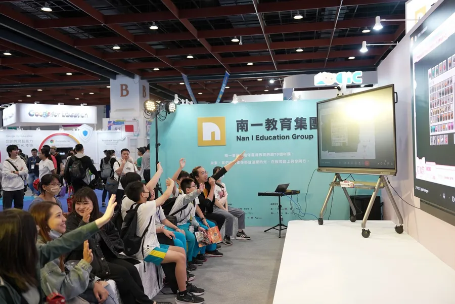 不准用私人Line、開會全錄影，南一「溝通留痕術」化解穀倉效應