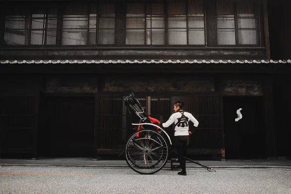 Ogata at The Shinmonzen