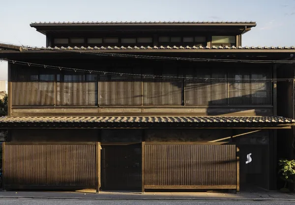 Ogata at The Shinmonzen