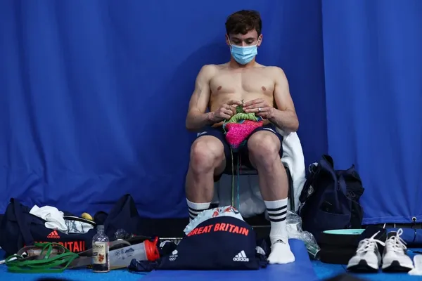 Tom Daley 針織個展