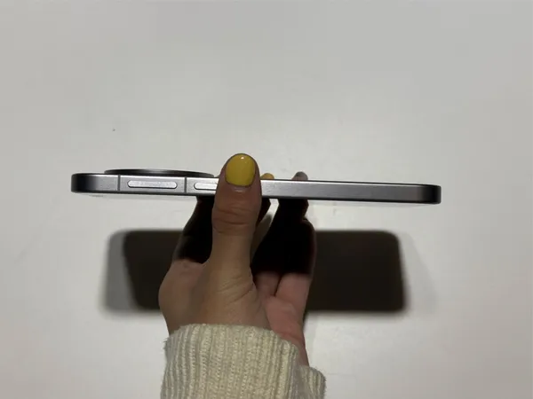 OPPO Find X8