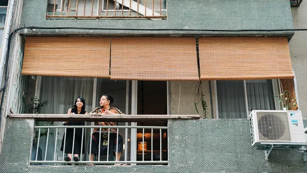 「台北村落之聲」重啟陽台生活的悠閒與通透，以多元視角討論都市更新議題