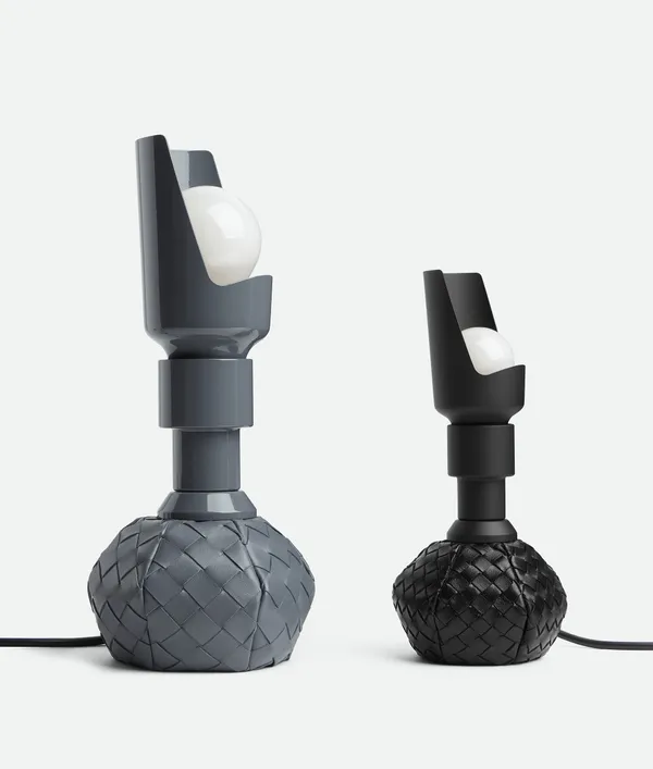 BOTTEGA VENETA 攜手 FLOS 推出絕美桌燈