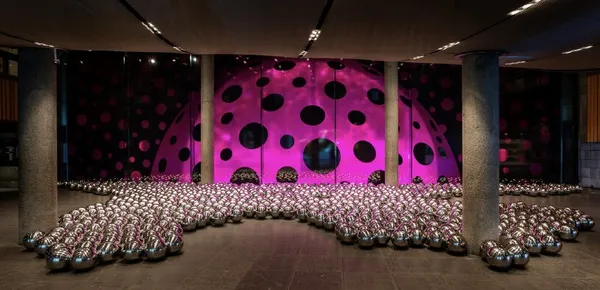 墨爾本 NGV 草間彌生特展