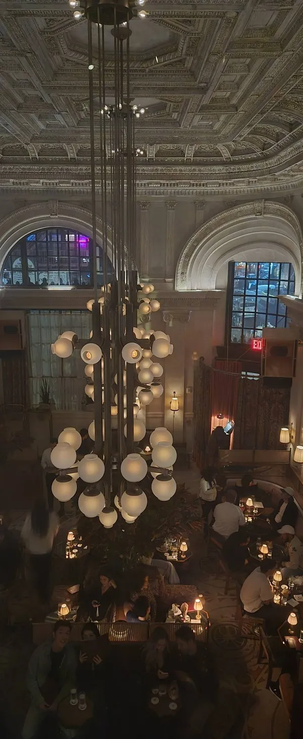 Swan Room Inside the Nine Orchard