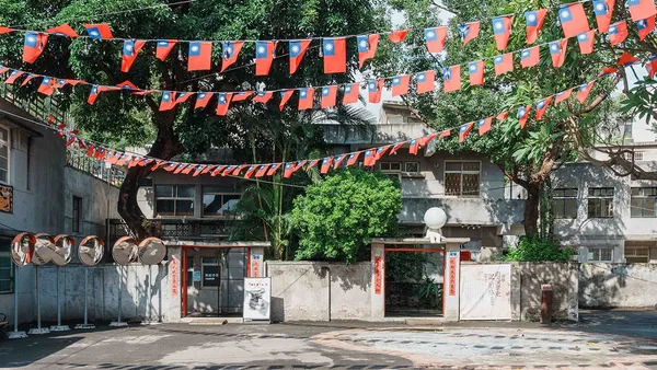 看見不一樣的三重！從空軍三重一村展開小旅行，感受在地生活底蘊何以轉化為設計創作養分