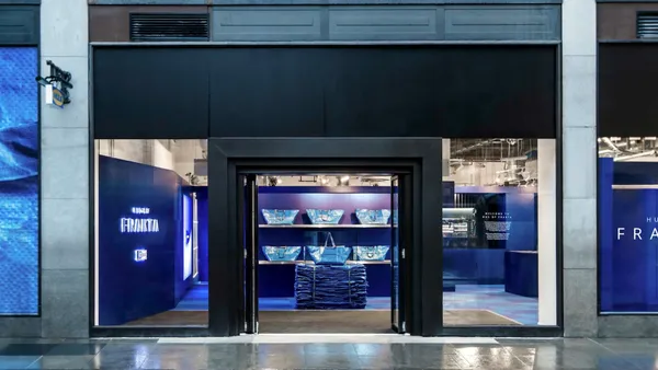 以 IKEA 購物袋為題的展覽！FRAKTA 倫敦快閃店：沉浸式 ASMR 音效、客製化袋子等創意策略