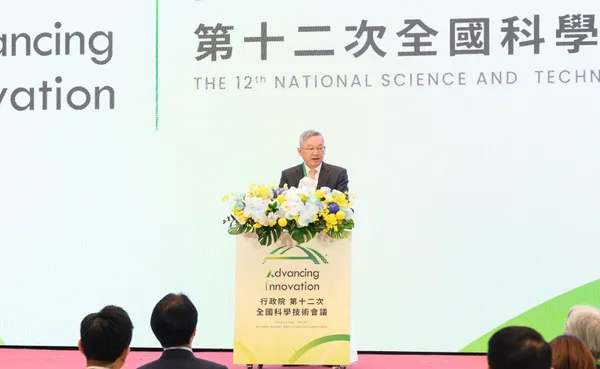 圖2_吳誠文政委.jpg