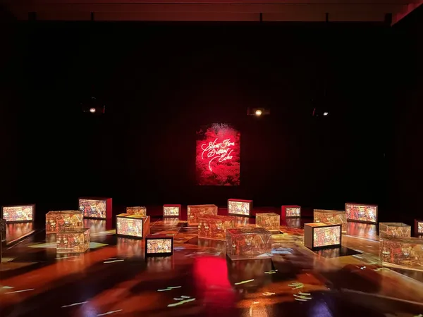蜷川實花「彼岸之花，此岸之影」作品亮點