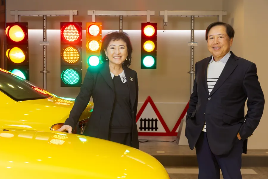 聯嘉光電墨廠拚2026量產！仿效特斯拉攻「機器人+自駕車」：如何擄獲全球47家車廠？