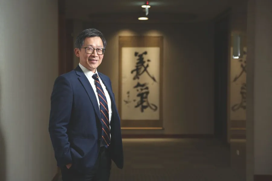 台灣光罩躍升全球第4大！門外漢CEO灑60億元銀彈，衝出「關鍵3%良率」逆轉勝