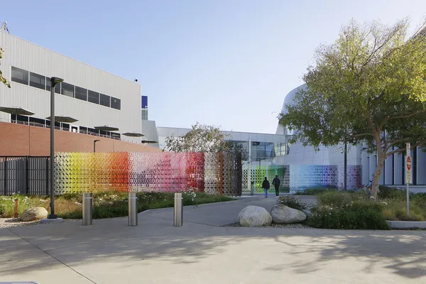 Emmanuelle Moureaux《100 colors no.52》