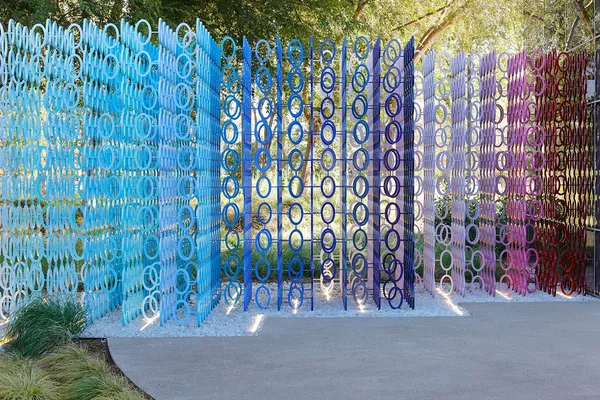 Emmanuelle Moureaux《100 colors no.52》