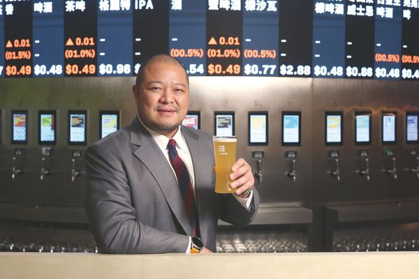  掛牌首日飆漲 32.6%、擠進餐飲獲利前段班！金色三麥董座：堅守本分，才有資格談創新