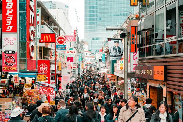  從日本原宿到全世界，看 Nike 球鞋背後的「裏文化」經濟學！