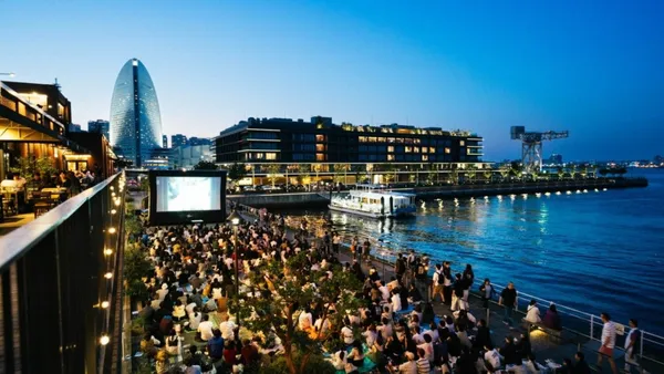 橫濱港《SEASIDE CINEMA 2025》5/2 登場！6 大展區放映 15 部電影，打造海濱觀影新體驗