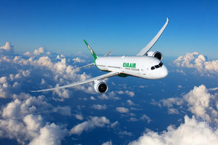 長榮航空機上Wi-Fi大升級！7月起限時3個月免費「無限網頁瀏覽」，全艙旅客皆適用