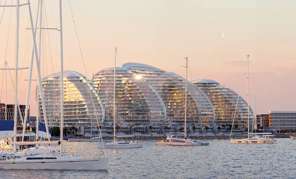 Zaha Hadid Architects 阿拉伯海濱新作