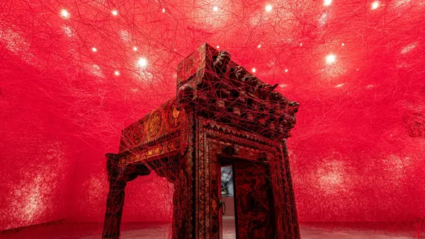 北京紅磚美術館迎來鹽田千春大展