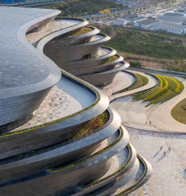Zaha Hadid 生前遺作：深圳科技新館