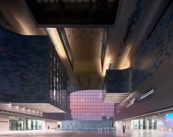 Zaha Hadid 生前遺作：深圳科技新館_館內