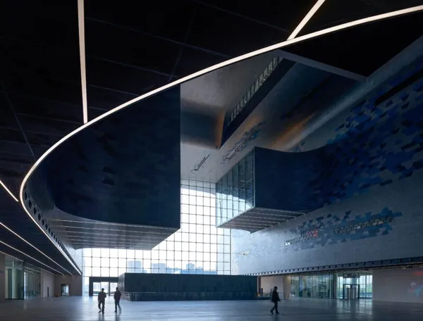 Zaha Hadid 生前遺作：深圳科技新館_館內